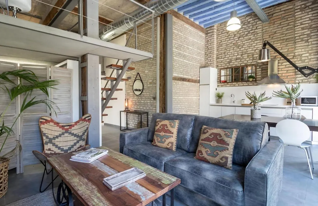 Chezmoihomes Loft Cathedral-1